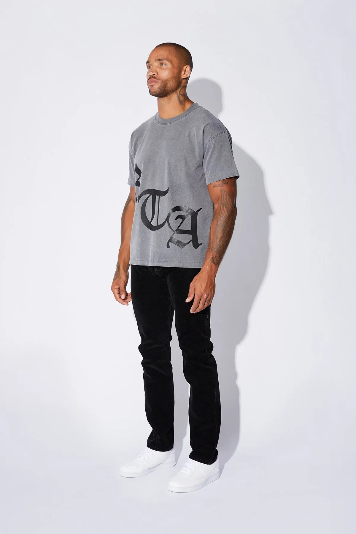 RTA OLD ENGLISH TEE