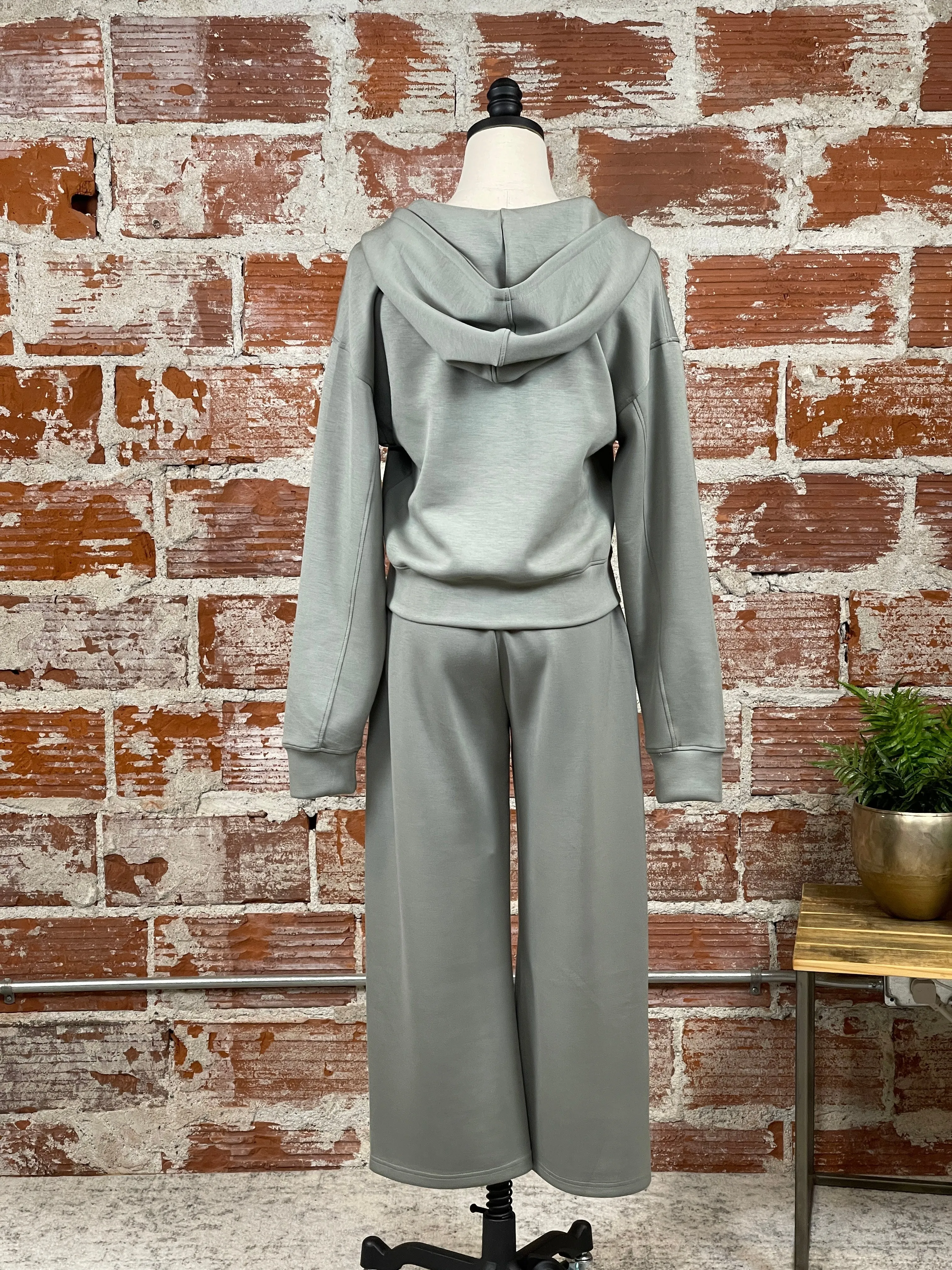 Victoria Scuba Pants in Sage